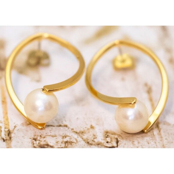 Vintage Round Oval Drop Gold Tone Stylish Dangle Earrings by Avon - B15 - Picture 2 of 3